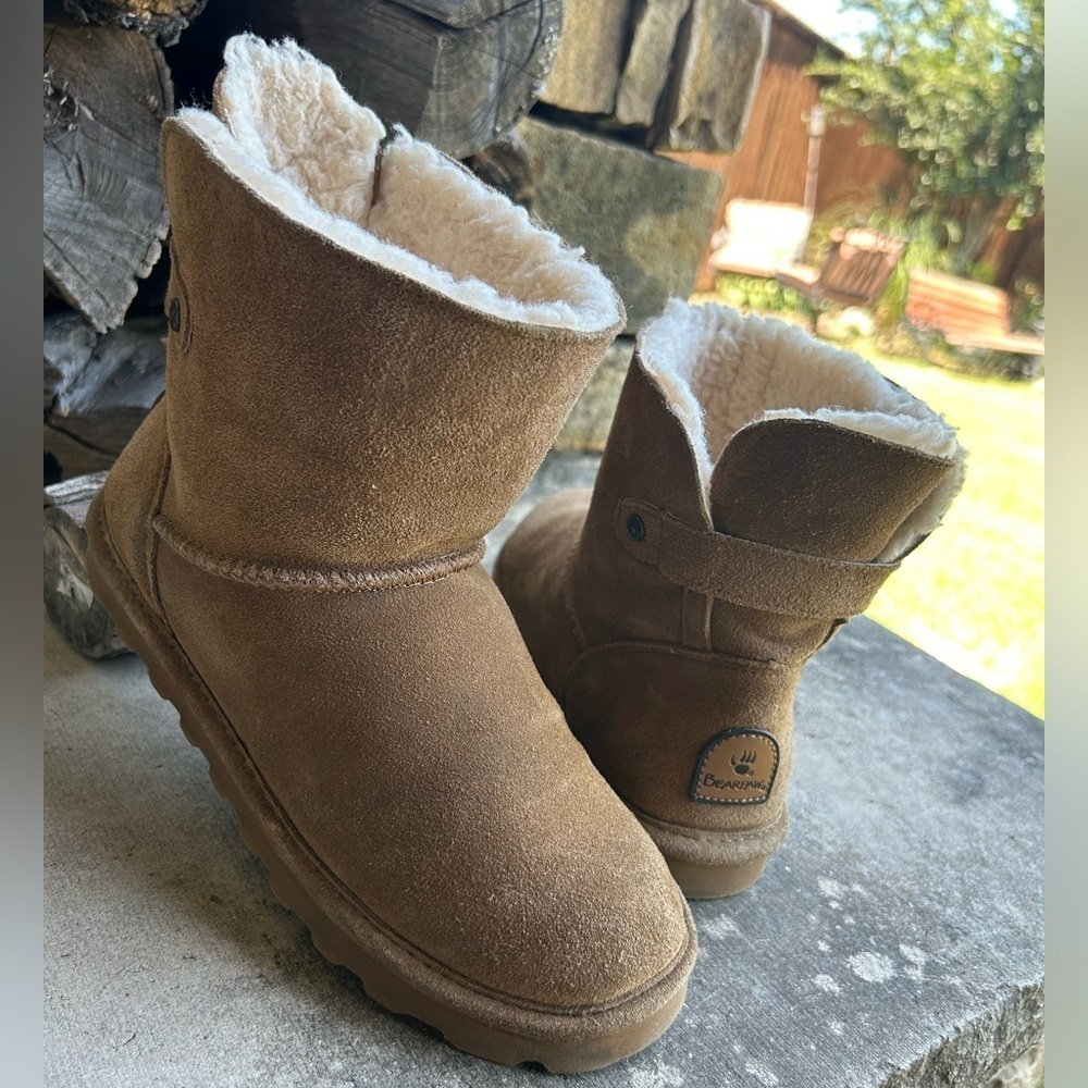 BearPaw‎ Chestnut Suede Ankle Boots with sheepskin footbed Sz-7. R